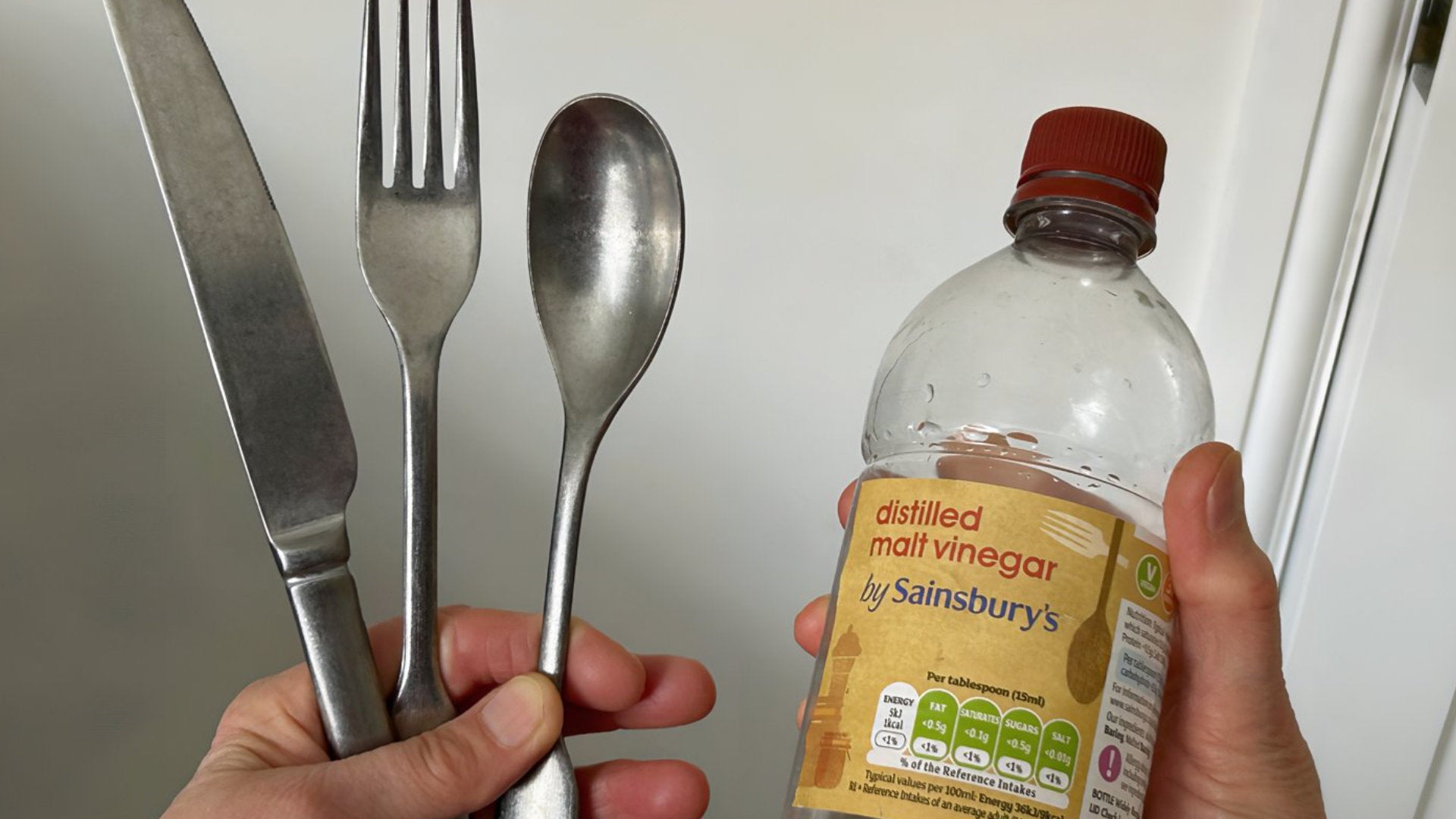 How to Clean Stainless Steel With Vinegar