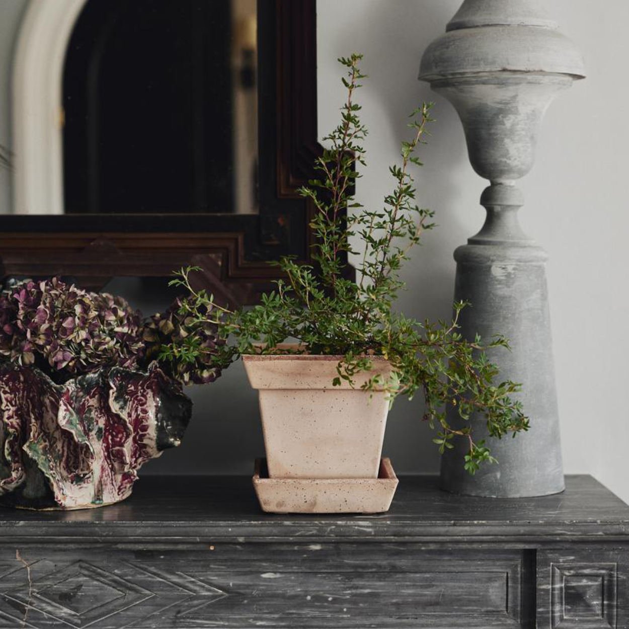 Bergs Potter Gaia Plant Pot - uBaaHaus