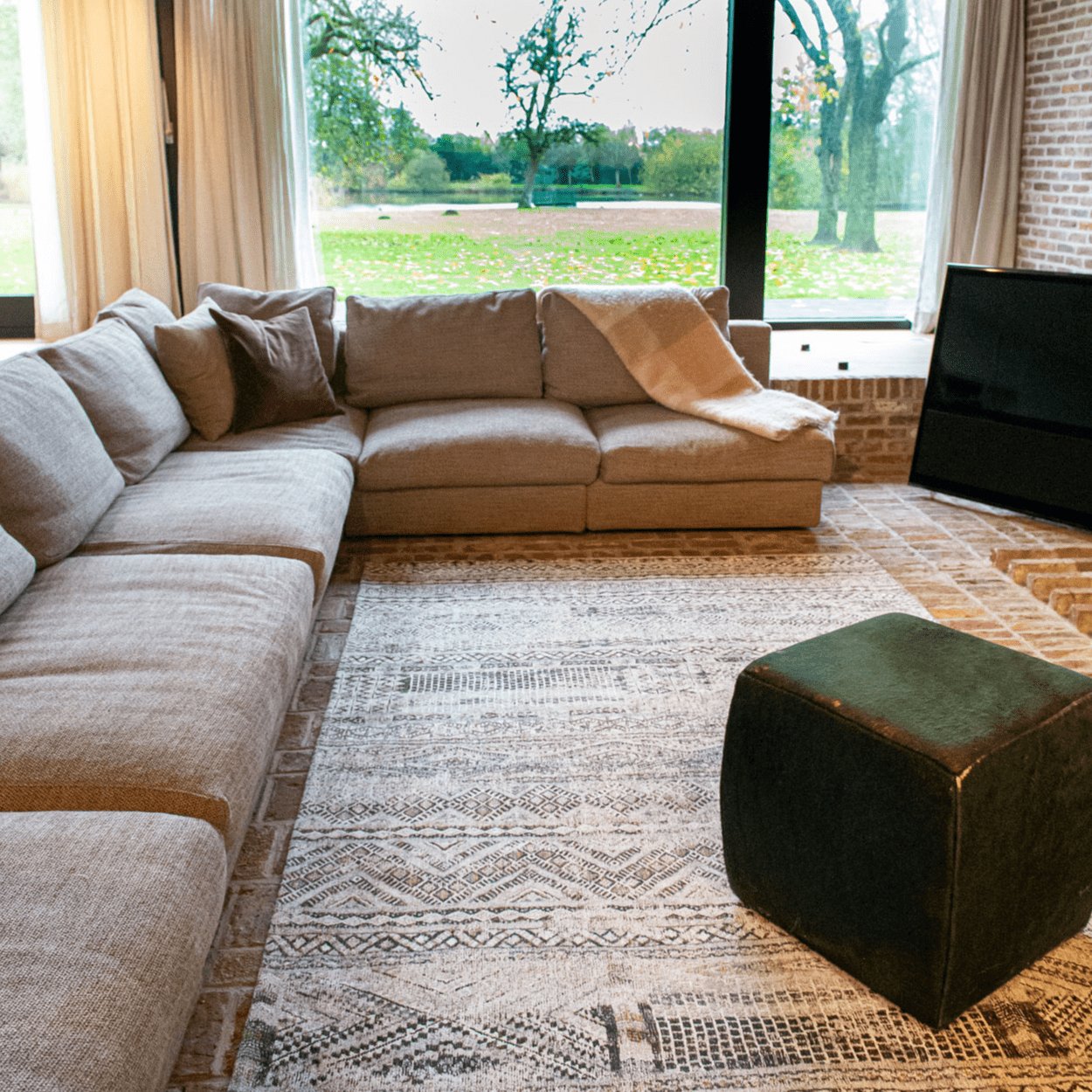 Louis De Poortere Medina White Rug