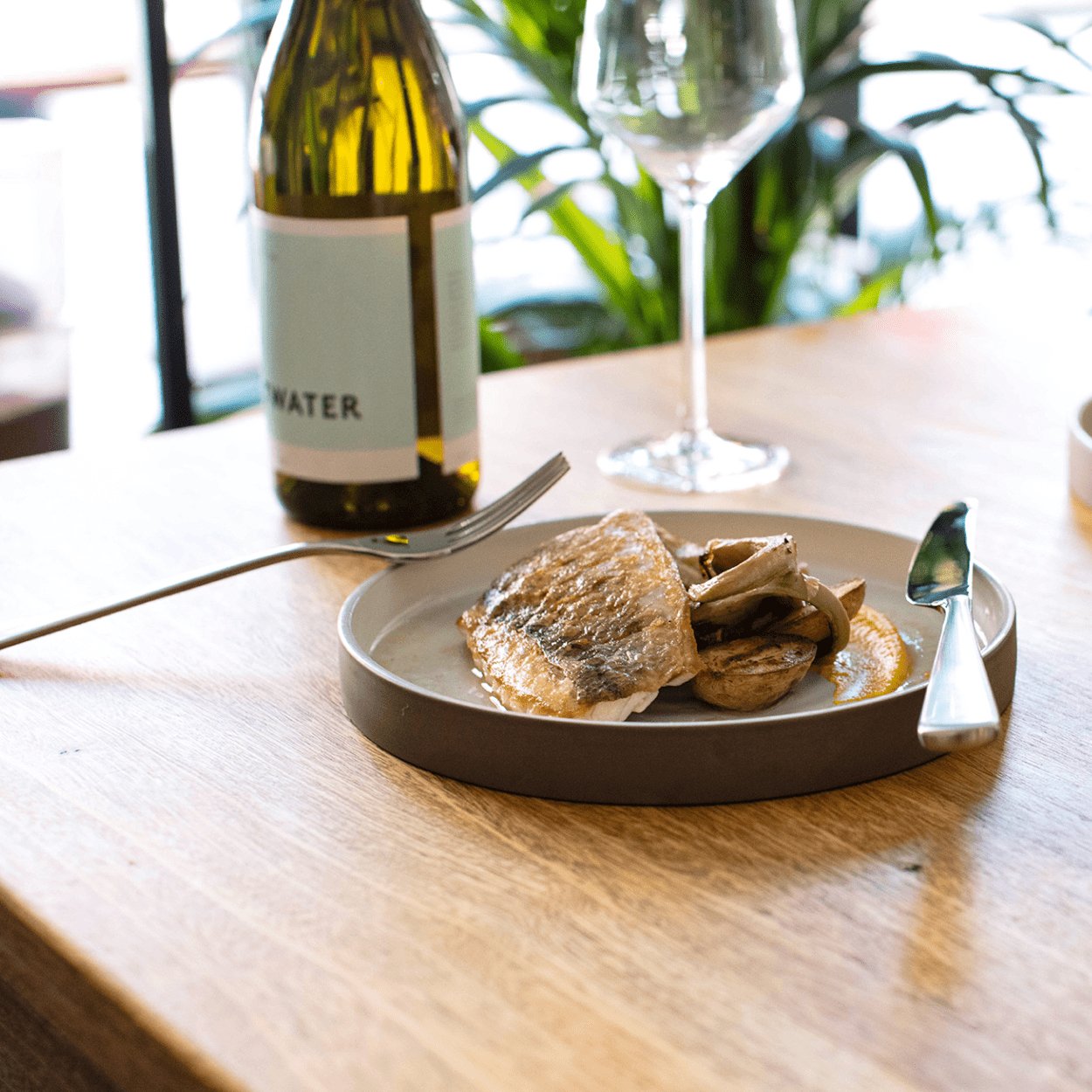 Studio William Mahogany Satin Cutlery Set - uBaaHaus